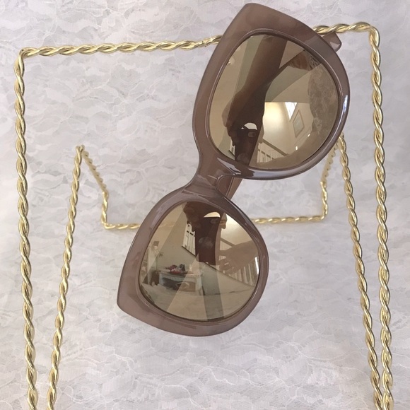 Brown Cat Eye Frame Sunglasses - Picture 3 of 3